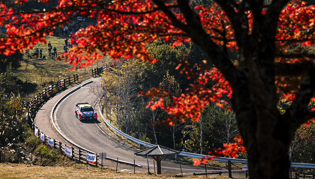 11 - Thierry Neuville vence no Japao