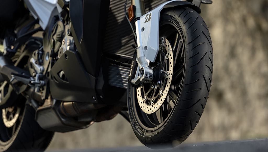 05 - Bridgestone sugere rotas de moto em Portugal com o Battlax T33